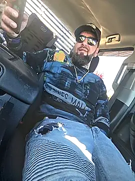 Beardedtattood online show from 10/14/25, 01:45