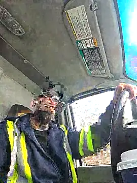 Beardedtattood online show from 12/05/25, 01:20