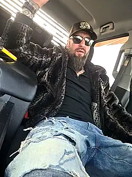 Beardedtattood online show from 01/18/26, 02:21