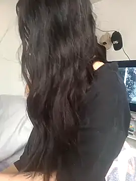 SophieWinslow online show from 03/05/25, 10:21