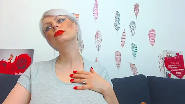 Snapshot of ForeverBarbie_ chatting on 09/12/25, 11:26 ForeverBarbie online show from 09/12/25, 11:26