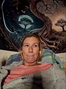 yola181 online show from 01/23/25, 12:57