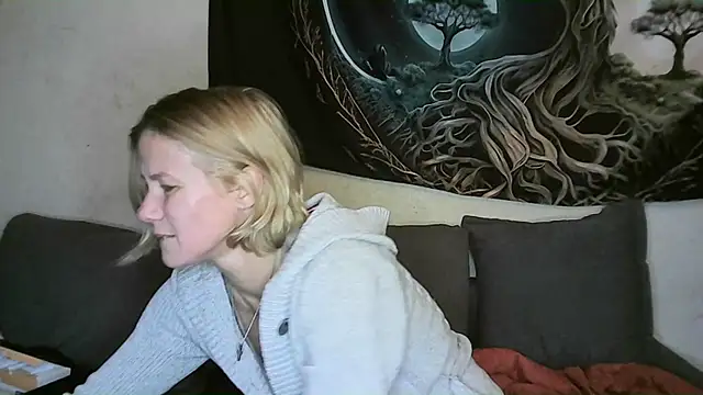 yola181 online show from 01/27/25, 06:52