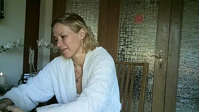 yola181 online show from 03/12/25, 06:51