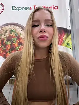 Snapshot of mur_girl chatting on 12/21/24, 09:12 mur girl online show from 12/21/24, 09:12