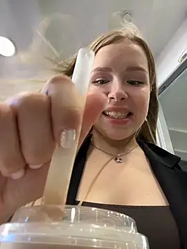 mur girl online show from 07/16/26, 12:33