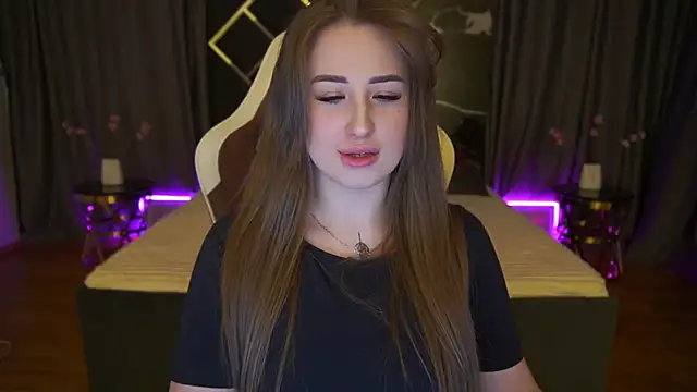 GentleAdellee online show from 04/15/26, 05:47