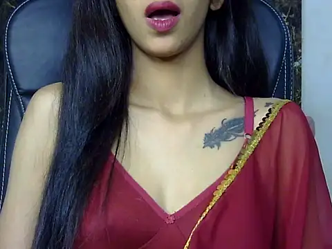 MAAYRA 09 online show from 03/04/25, 03:15