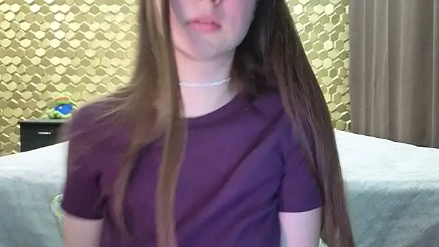 Snapshot of emonyashka_ chatting on 04/16/26, 04:52 emonyashka online show from 04/16/26, 04:52