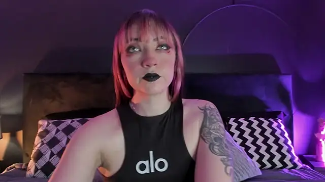 Snapshot of Aylen_darkmoor chatting on 02/12/25, 07:45 Aylen darkmoor online show from 02/12/25, 07:45