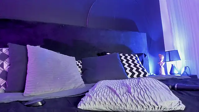 Snapshot of Aylen_darkmoor chatting on 02/20/25, 10:48 Aylen darkmoor online show from 02/20/25, 10:48