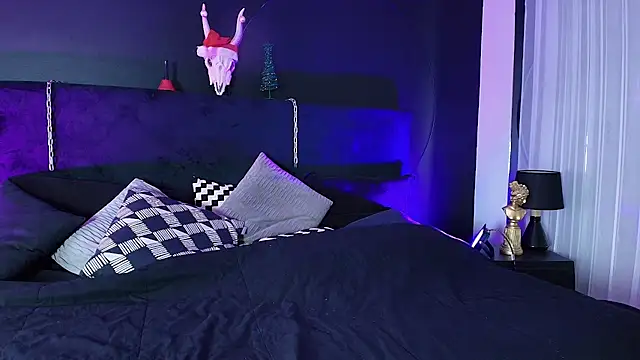 Snapshot of Aylen_darkmoor chatting on 11/25/25, 07:58 Aylen darkmoor online show from 11/25/25, 07:58