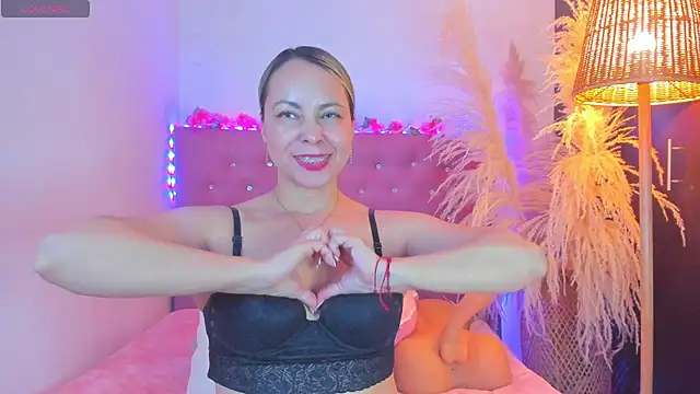  sexybunny  online show from 04/17/26, 03:42