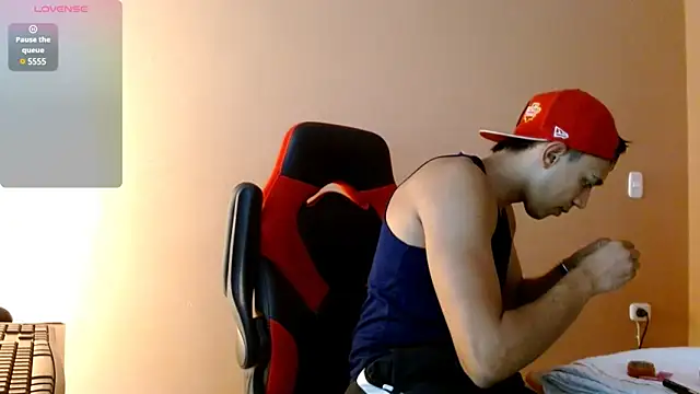 karlgiles  online show from 01/10/25, 07:00