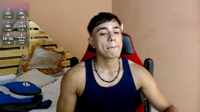 karlgiles  online show from 03/17/25, 06:11