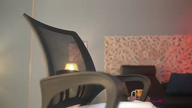 lupeebony online show from 11/27/25, 07:38