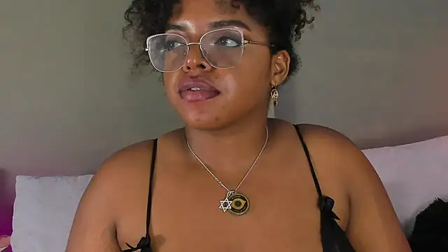 conielaurenth online show from 12/05/24, 12:19