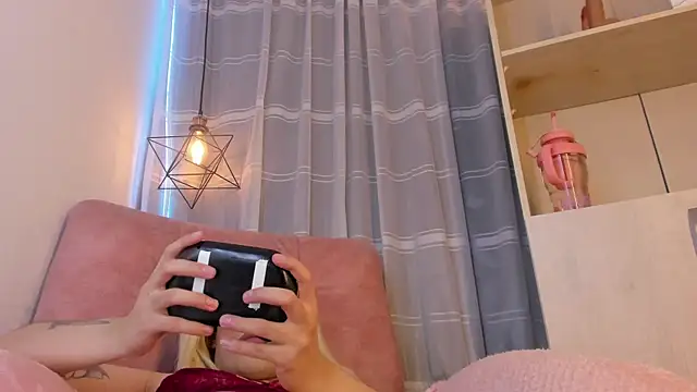 Snapshot of Nyx__Blackwood chatting on 02/15/26, 07:51 Nyx Blackwood online show from 02/15/26, 07:51