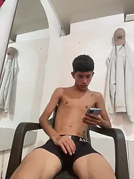 migueyalejo teens online show from 05/19/26, 02:23