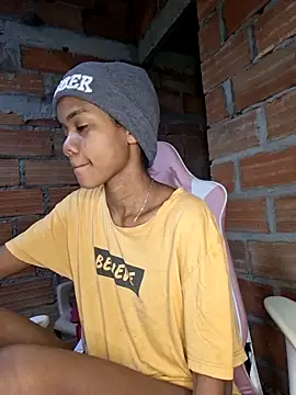 Luciia cute online show from 09/13/25, 01:38