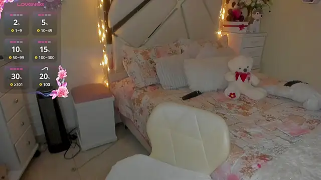 roxannkanneth   online show from 03/12/25, 01:47