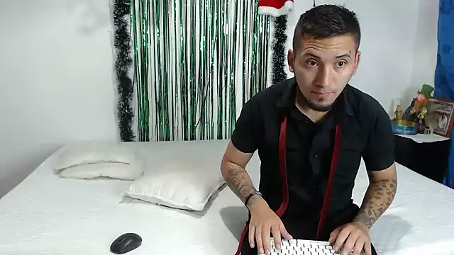 Snapshot of Jeiison_duf chatting on 12/23/25, 10:57 Jeiison duf online show from 12/23/25, 10:57