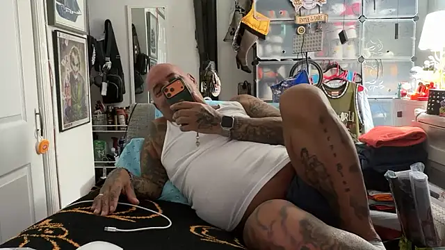 joeytatts66 online show from 11/04/25, 04:55