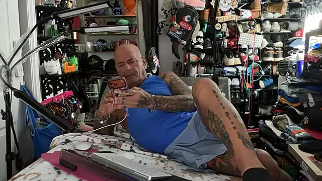 Snapshot of joeytatts66 chatting on 06/29/26, 01:45 joeytatts66 online show from 06/29/26, 01:45
