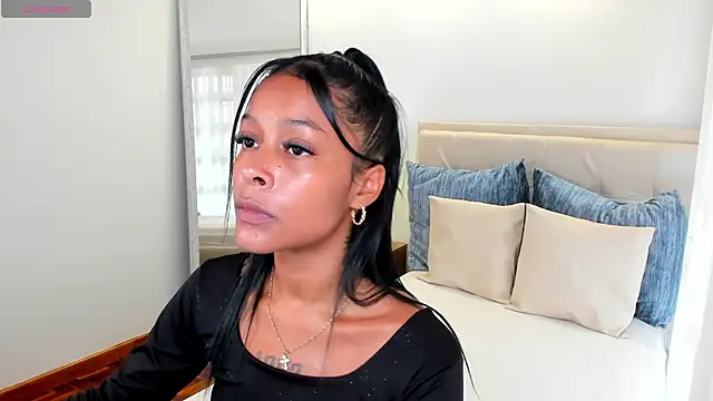 Snapshot of natali_henao chatting on 09/26/25, 04:55 natali henao online show from 09/26/25, 04:55