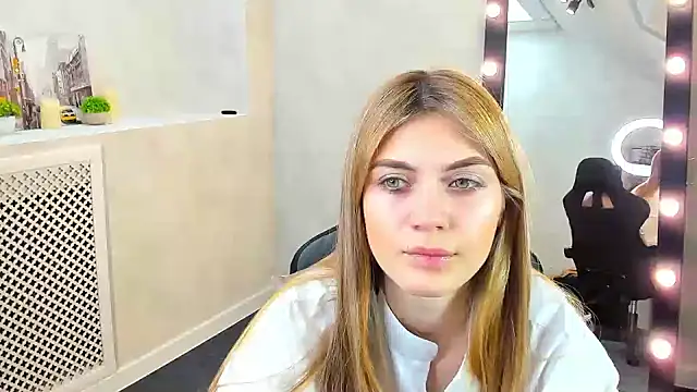 Cherry Price online show from 12/23/24, 12:14