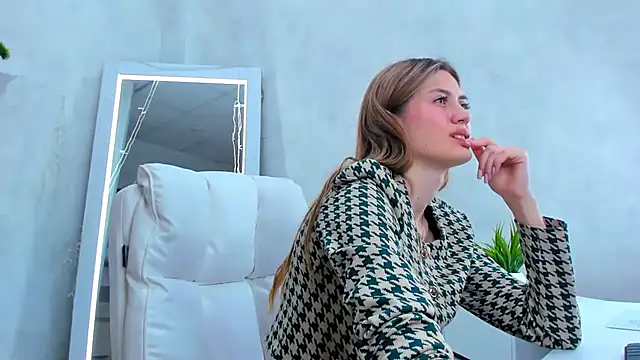 Cherry Price online show from 03/19/25, 12:59