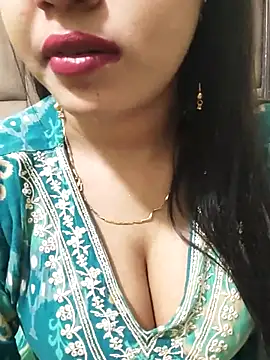 Snapshot of Sania-Love chatting on 06/23/26, 02:42 Sania-Love online show from 06/23/26, 02:42