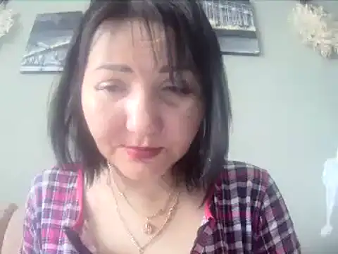 Snapshot of ClaireSunset chatting on 03/04/25, 11:40 ClaireSunset online show from 03/04/25, 11:40