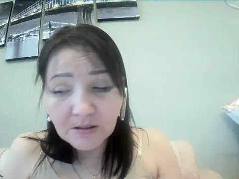 ClaireSunset online show from 05/29/26, 05:22