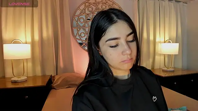 Snapshot of Belliinda_21 chatting on 05/12/26, 07:00 Belliinda 21 online show from 05/12/26, 07:00