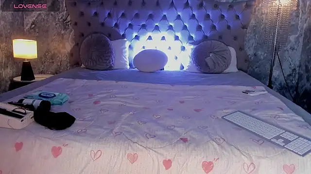 Snapshot of Belliinda_21 chatting on 06/03/26, 07:19 Belliinda 21 online show from 06/03/26, 07:19