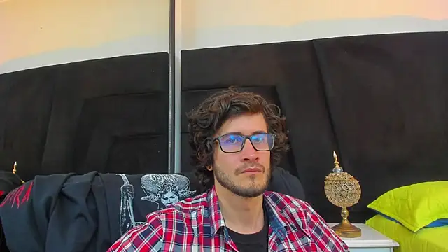 Loggan donnelly online show from 01/07/25, 09:14