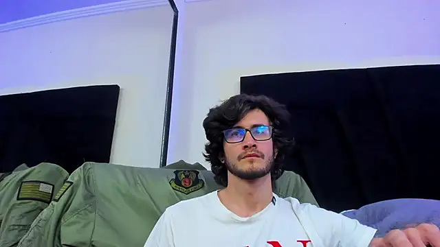 Loggan donnelly online show from 01/10/25, 02:25