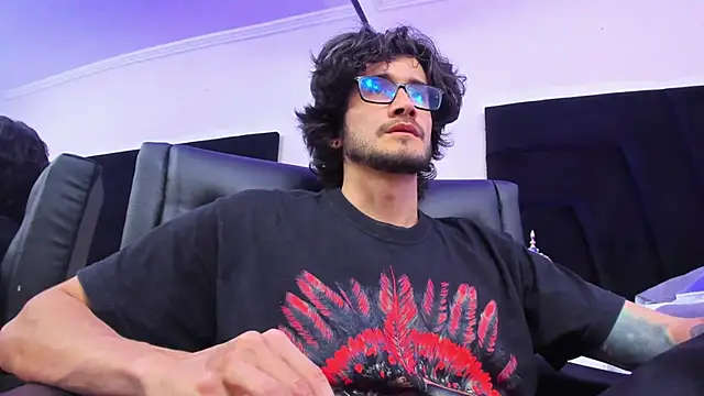 Loggan donnelly online show from 01/16/25, 08:14