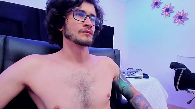 Loggan donnelly online show from 01/24/25, 02:18