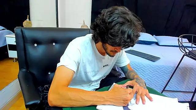 Loggan donnelly online show from 02/13/25, 08:55