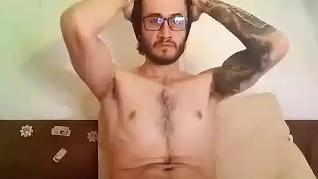 Loggan donnelly online show from 10/30/25, 10:54