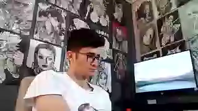 Loggan donnelly online show from 12/05/25, 06:15