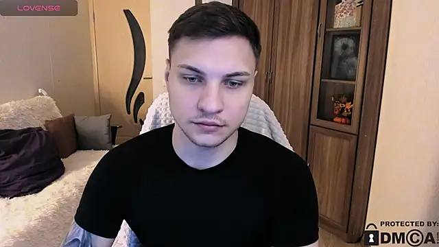 handsome guy01 online show from 10/29/25, 08:05