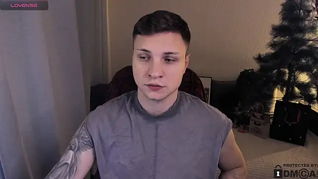 handsome guy01 online show from 01/17/26, 12:04