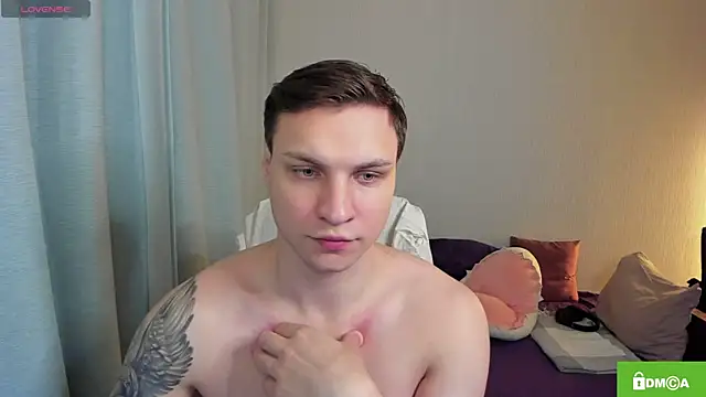 handsome guy01 online show from 04/02/26, 07:22