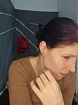 Snapshot of Lenchen_ chatting on 12/22/24, 08:36 Lenchen online show from 12/22/24, 08:36