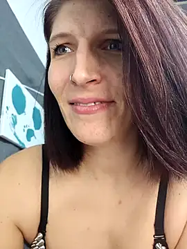 Snapshot of Lenchen_ chatting on 01/23/25, 11:15 Lenchen online show from 01/23/25, 11:15