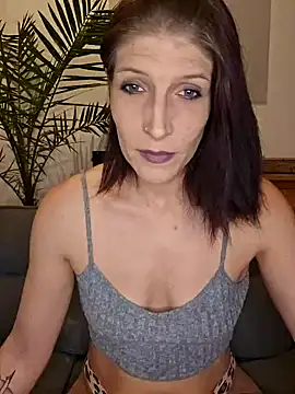 Snapshot of Lenchen_ chatting on 03/22/25, 07:09 Lenchen online show from 03/22/25, 07:09