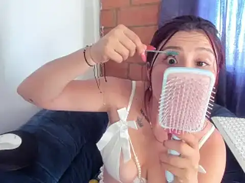 Salome  Fernandez online show from 01/27/25, 09:11